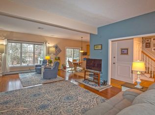 10 Whisper Woods Dr, Somers, CT 06071