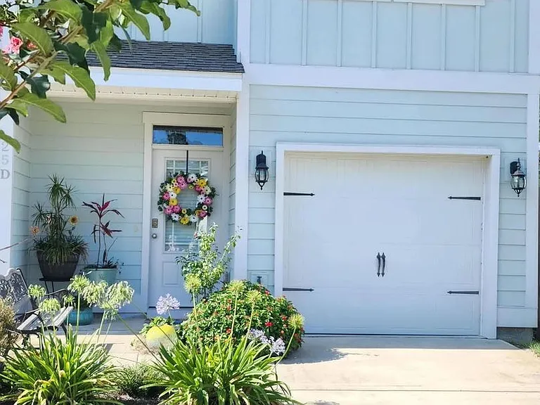 25 Crossing Ln #D — Photo 9