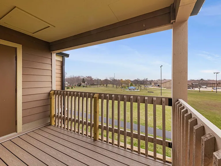 208 Glengarry Dr #302 — Photo 16
