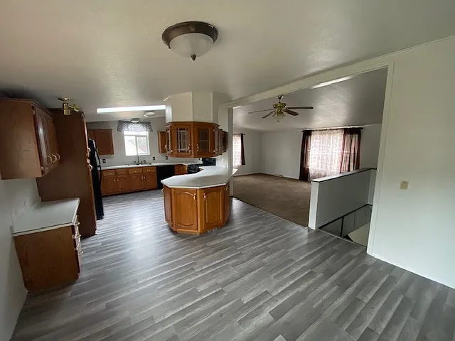 7 bed, 2930 sqft, $2,345 — Photo 1