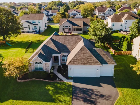 1991 Bald Eagle Dr, Grove City, OH 43123