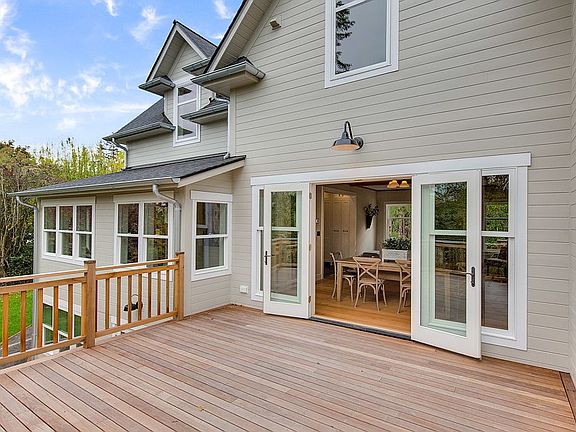 5th image of 5030 New Sweden Ave NE