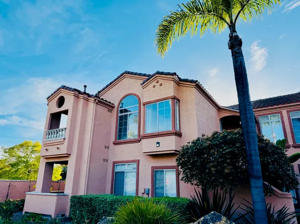 3541 Cameo Dr, Oceanside, CA 92056