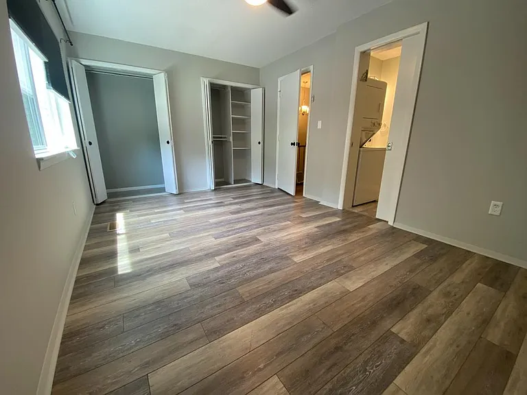 220 Elizabeth St #B7 — Photo 7