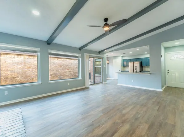 11803 Brook Meadows Ln, Meadows Place, TX 77477