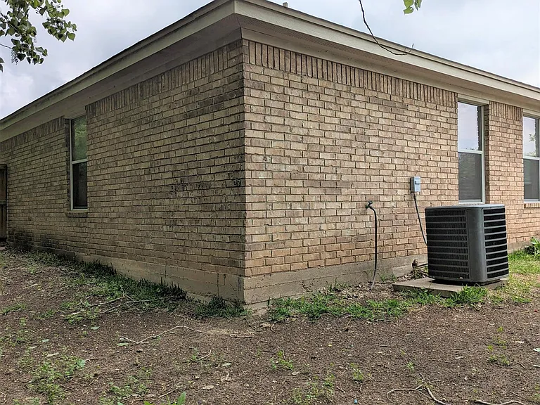 210 Dale Earnhardt Dr #B — Photo 14