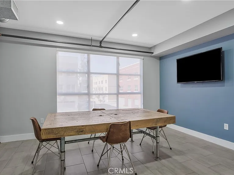 728 N Santiago St — Photo 9