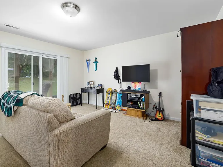 131 Wirks Worth Cir — Photo 5