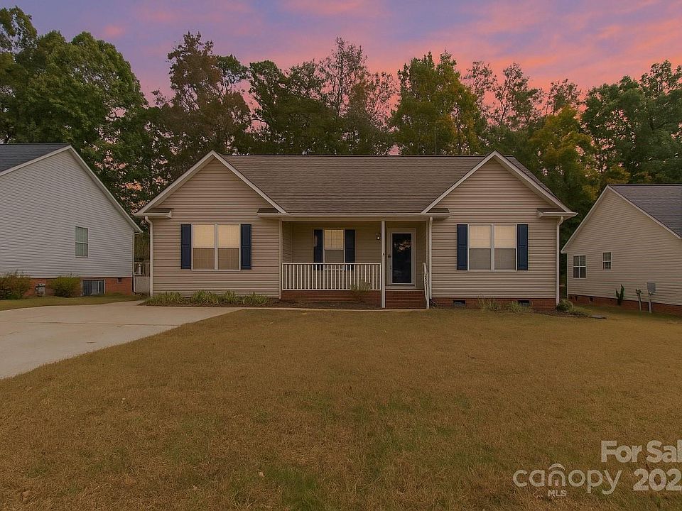 1st image of 729 Golden Bell Dr