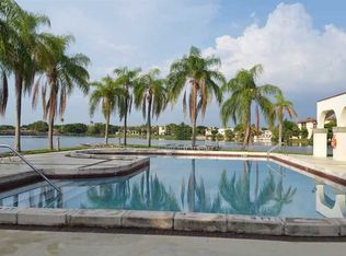 337 Ives Dairy Rd APT 7, Miami, FL 33179