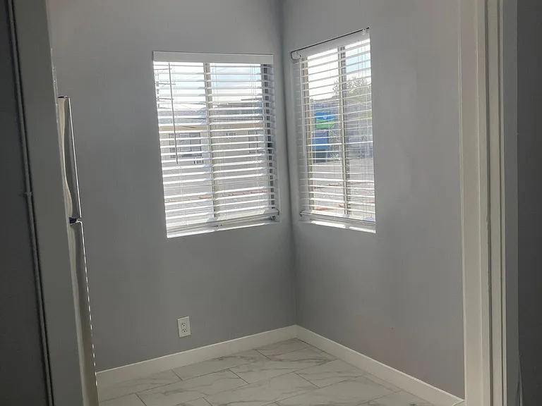 Kitchen breakfast nook