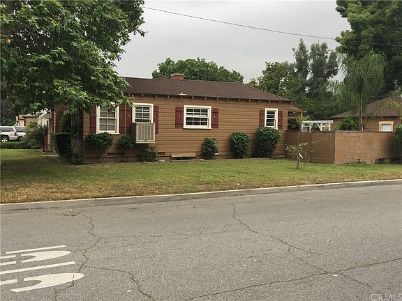 2nd image of 2596 Lincoln Dr