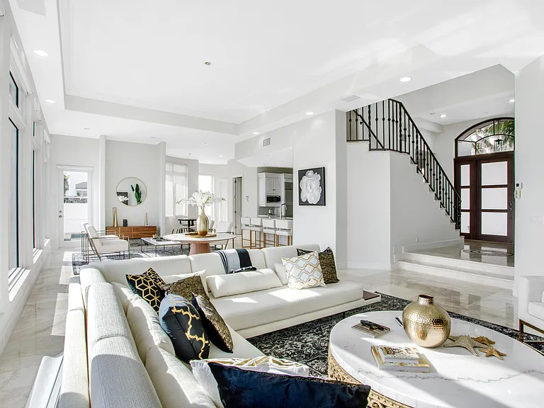2635 S Ocean Blvd — Photo 5