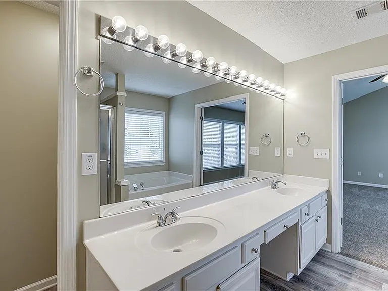 305 Leatherman Ct — Photo 45