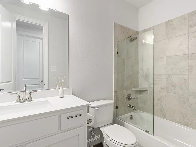 4602 Lorion Dr — Photo 28