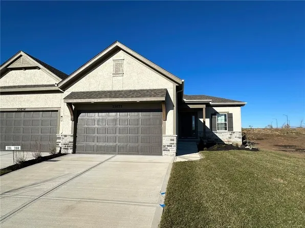 25032 W 94th Ter, Lenexa, KS 66227