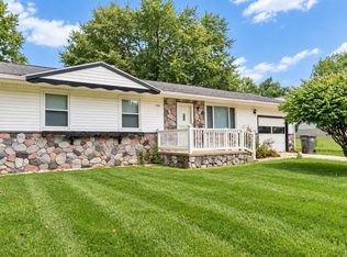 2504 Westside Dr, Warsaw, IN 46580