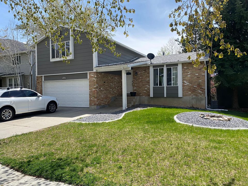 1st image of 3350 E Rexford Pl