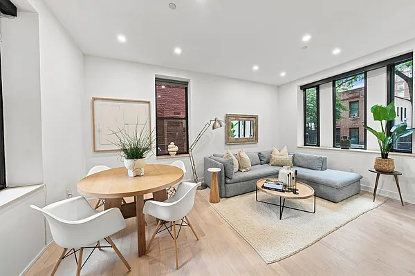 Living room, photo 4