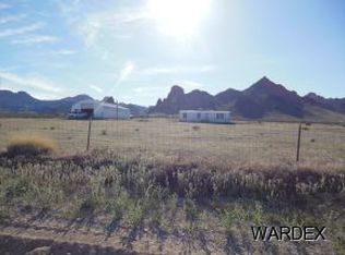 2949 S Papago Rd, Golden Valley, AZ 86413