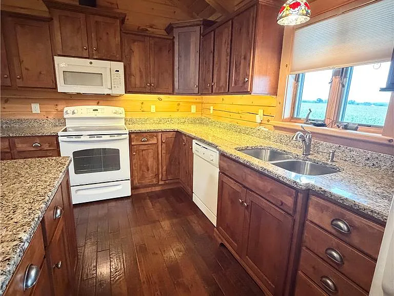 1748 Pen Argyl Rd — Photo 9