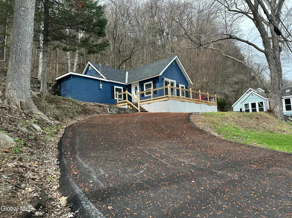 377 NYS Route 22, Ticonderoga, NY 12883