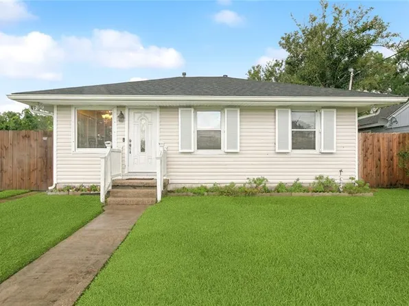 7215 Claiborne Ct, Arabi, LA 70032