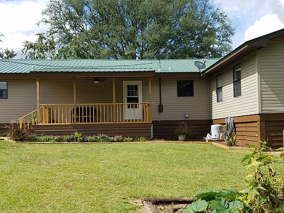 5th image of 2799 Laurel Dr