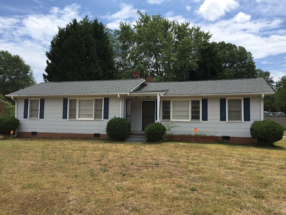 1st image of 40 Echols Dr #A