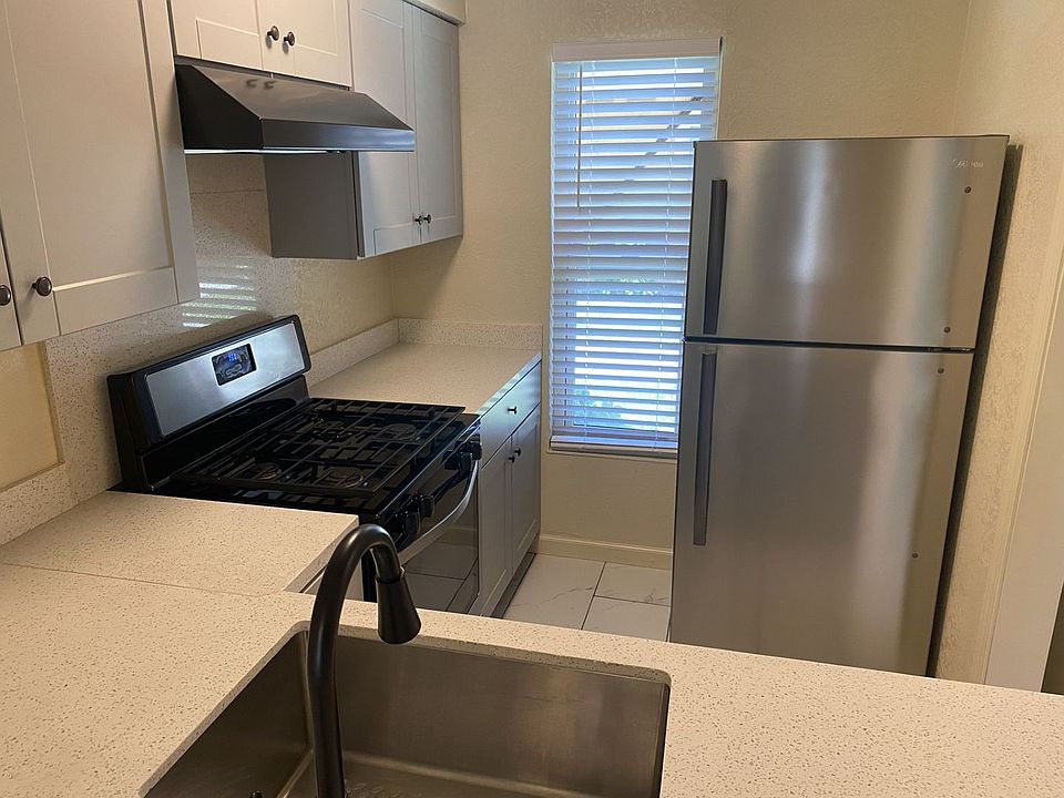 1st image of 1206 Dana Dr #3
