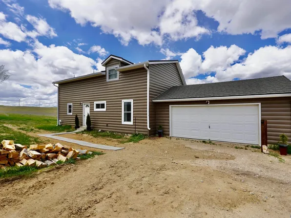 1029 State Highway 95, Glenrock, WY 82637