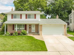 31720 Wixson Dr, Warren, MI 48092