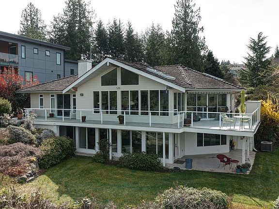 5th image of 6484 Gale Ave N