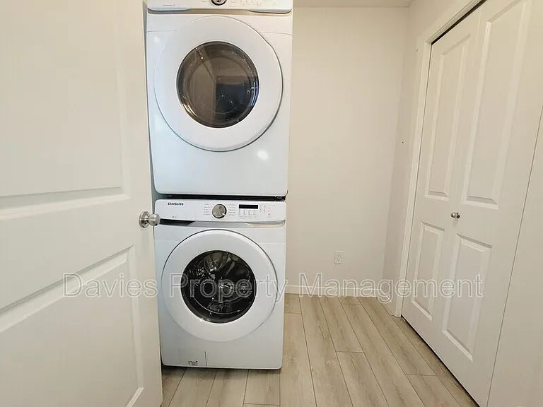 1083 Cy Becker Rd NW — Photo 16