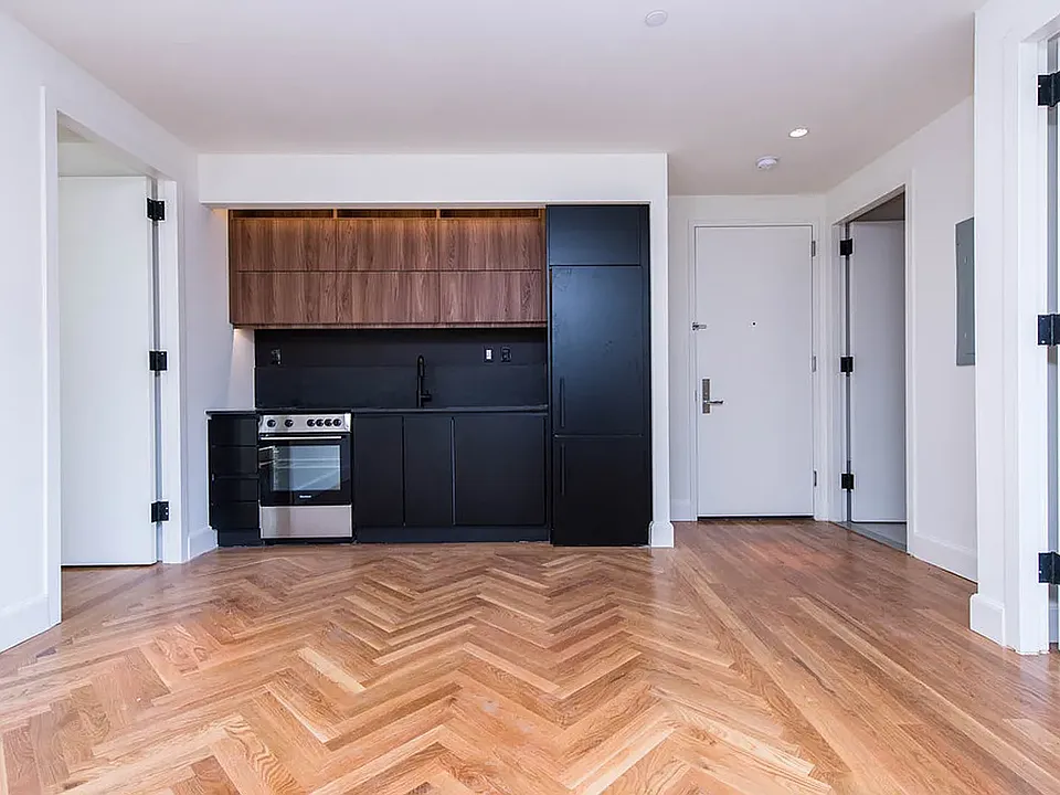 1 Duffield St #405