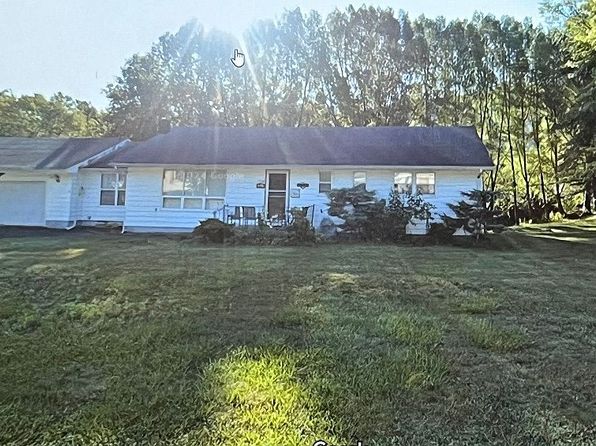 24 Cherry Ln