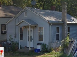 3320 Collins St, Rockford, IL 61109