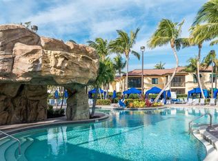 1045 Sandpiper St, Naples, FL 34112