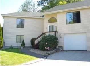 24 Ridgewood Dr, Atkinson, NH 03811