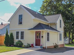 68 Mercer St, East Providence, RI 02914
