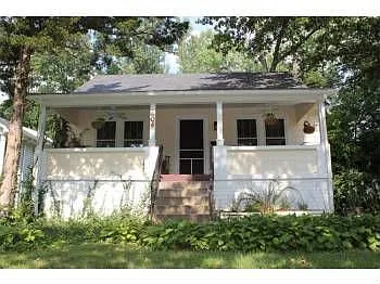 904 N Geyer Rd photo 1