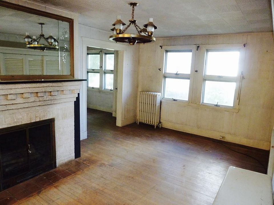 2nd image of 78 Emerson Rd