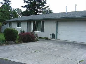 8824 SE Rural St photo 1