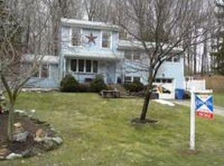 21 Ridgenoll Rd, Wallingford, CT 06492