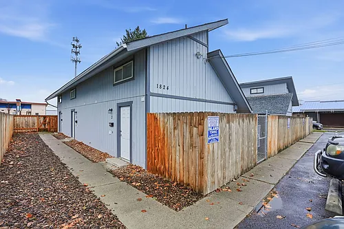 1830 W Maxwell Ave #2 Photo 1 1830 W Maxwell Ave #2 Photo 1