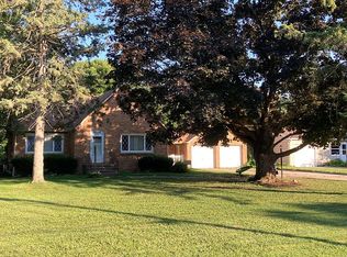 1645 Crescent Dr, Beloit, WI 53511