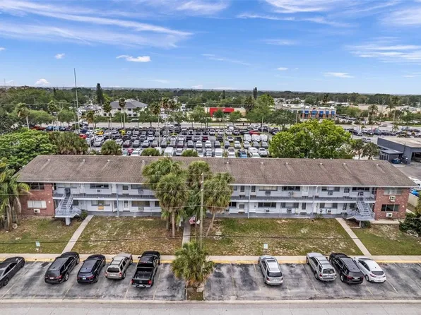 2353 Shelley St APT 24, Clearwater, FL 33765