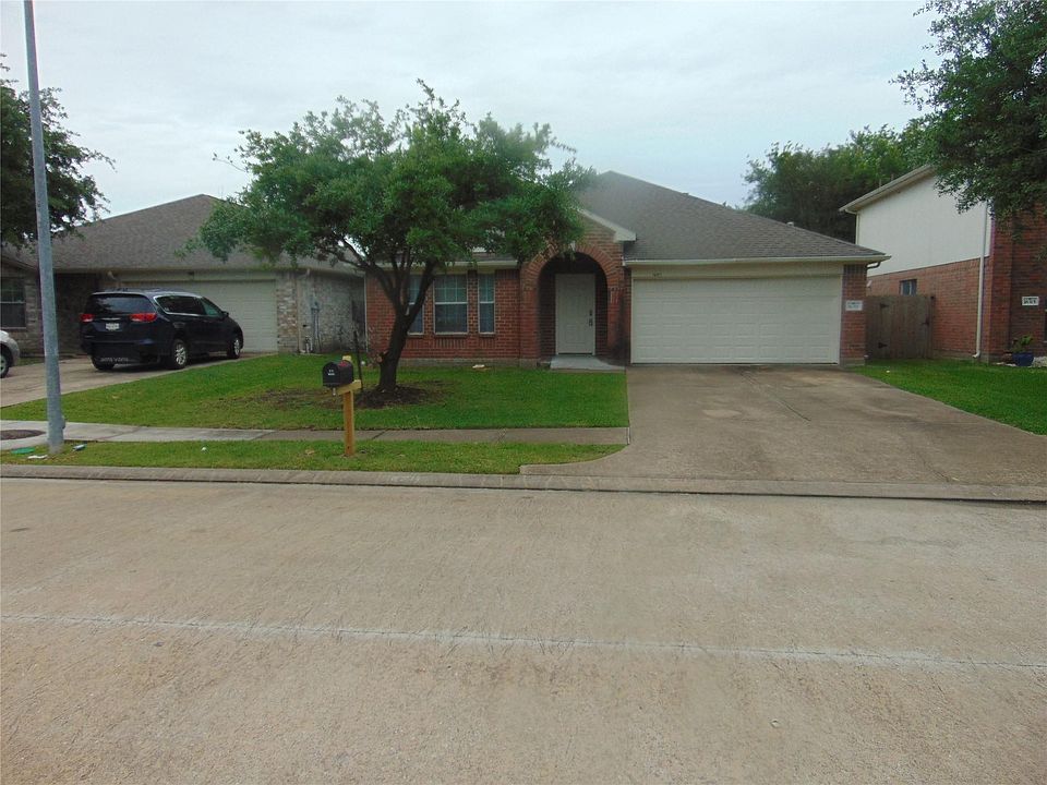 1st image of 16311 Sedona Woods Ln