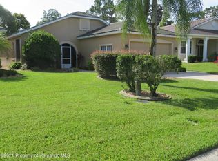 9129 Penelope Dr, Weeki Wachee, FL 34613