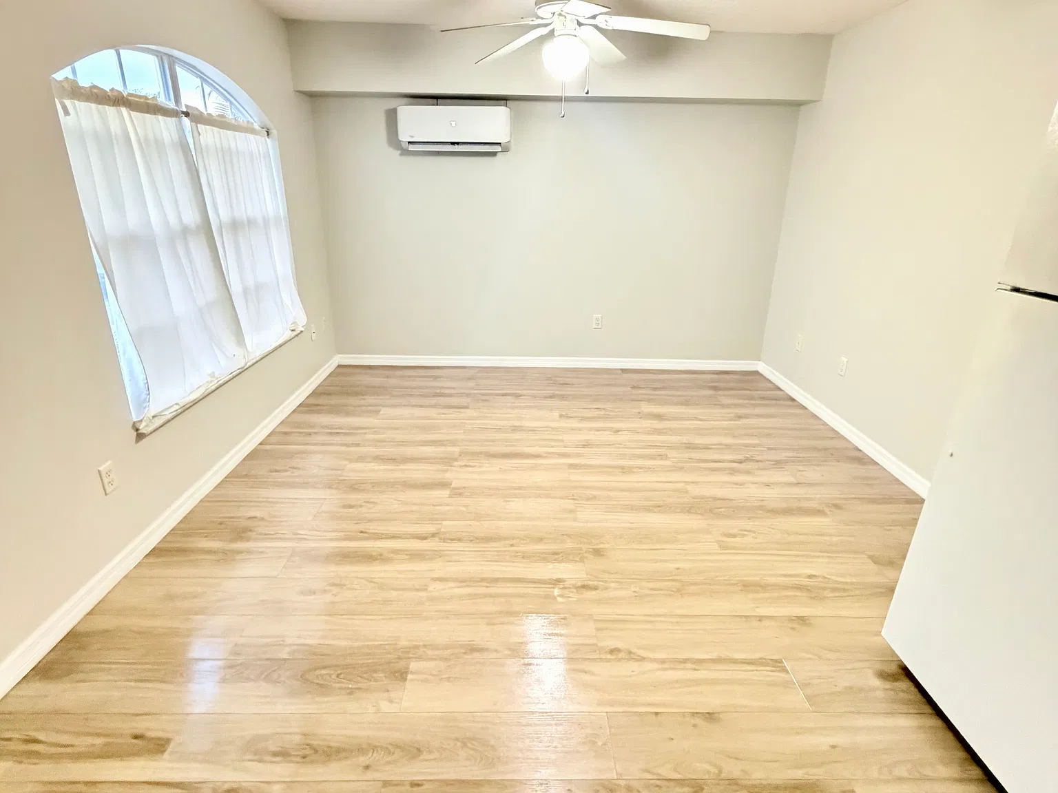 1 bed, 500 sqft, $925 — Photo 2